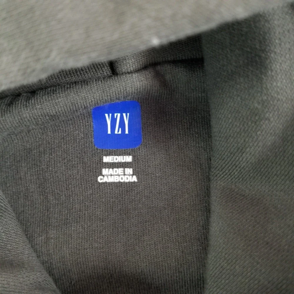 Yeezy Gap Hoodie Mens Medium Black Shrunken Kanye West Cropped Pullover YZY SU22